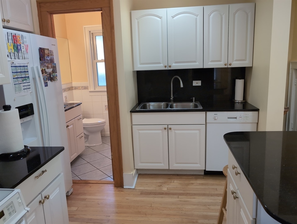 417 N Hough Street - Photo 35