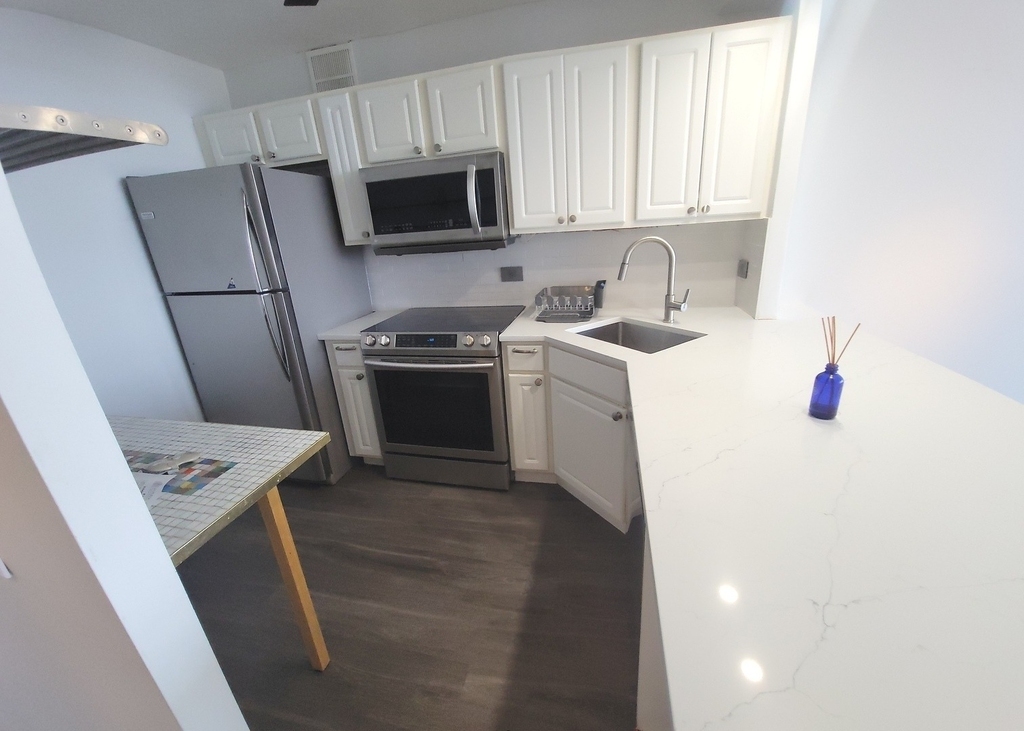 5415 N Sheridan Road - Photo 18