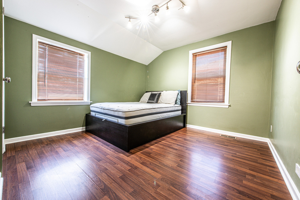 6611 W Foster Avenue - Photo 26