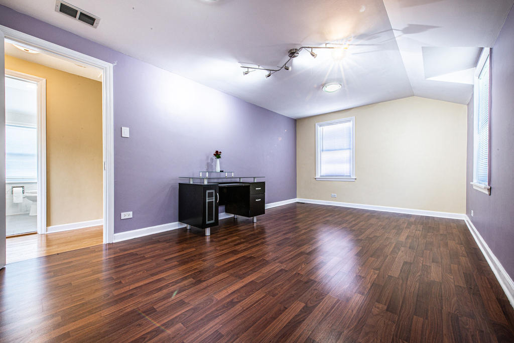6611 W Foster Avenue - Photo 19