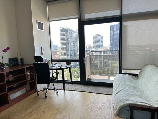 235 W Van Buren Street - Photo 1