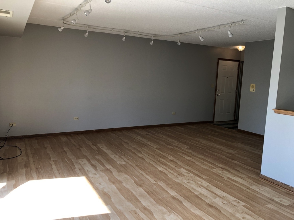 1056 Ashley Court - Photo 1