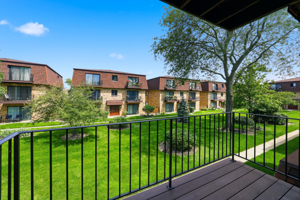 9714 Bianco Terrace - Photo 6