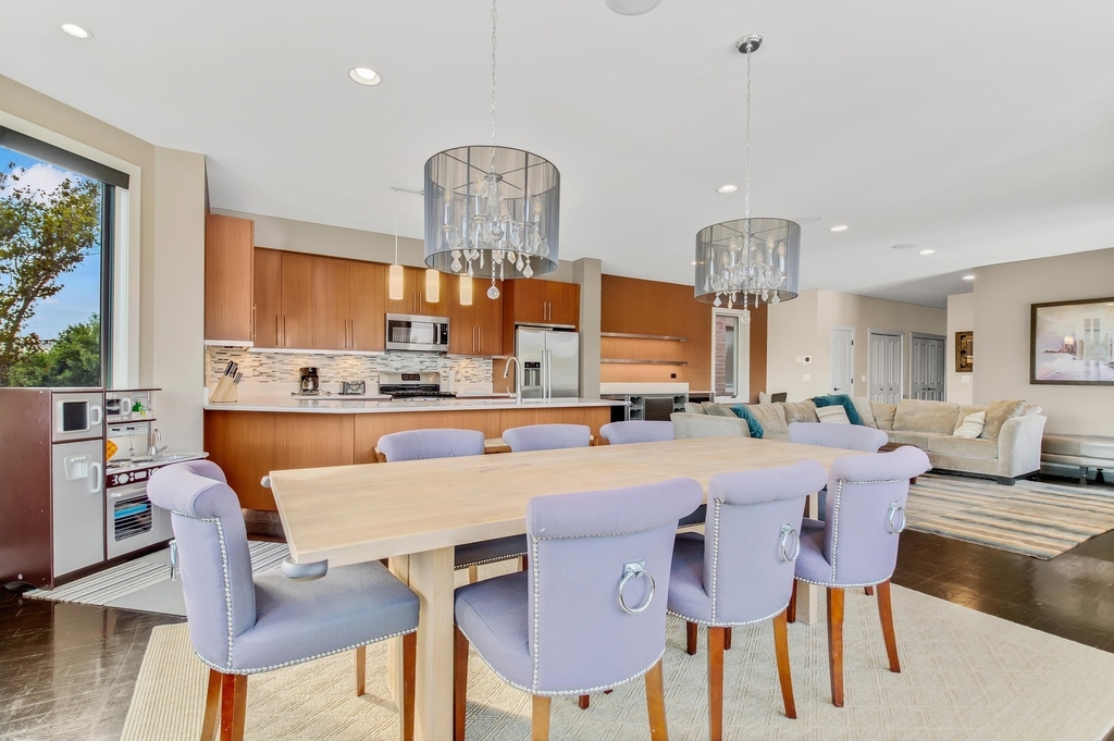 1500 W Huron Street - Photo 1