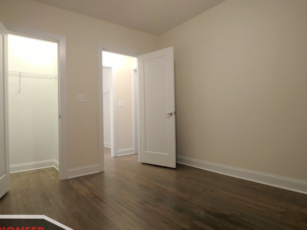 2645 N Spaulding Avenue - Photo 8