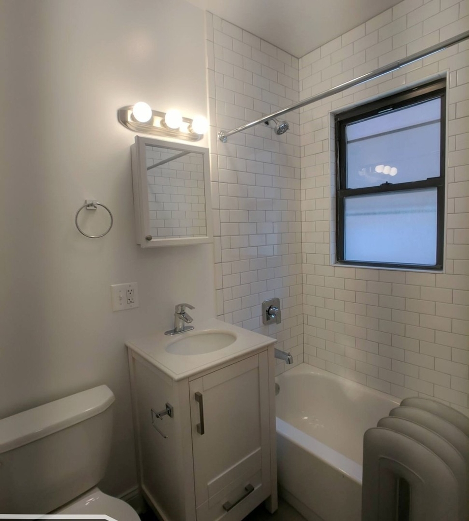 2645 N Spaulding Avenue - Photo 10