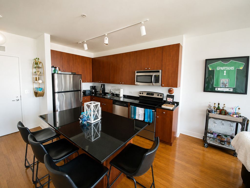 565 W Quincy Street - Photo 4