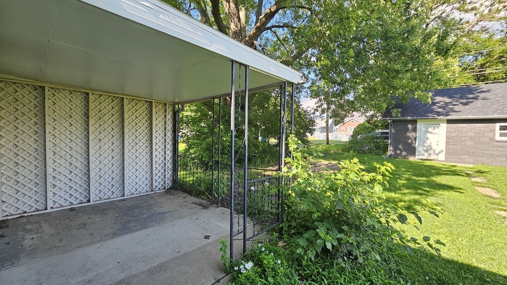 301 N 1st Street - Photo 18