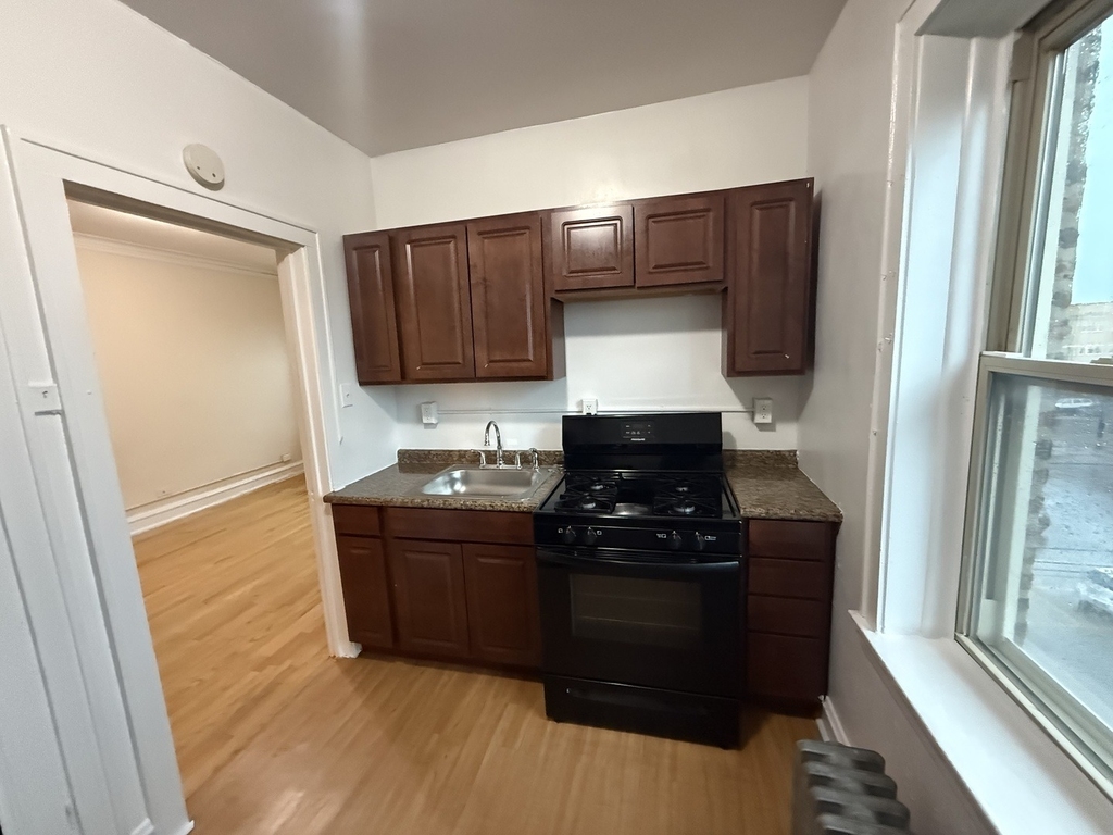2109 Grove Avenue - Photo 6