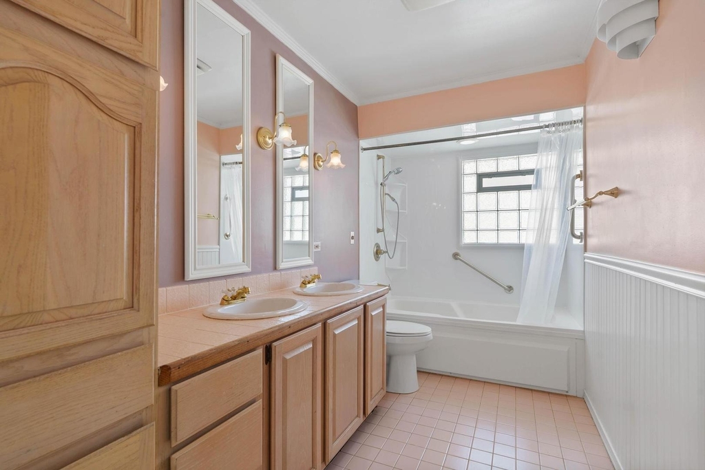 818 Leahy Circle - Photo 11