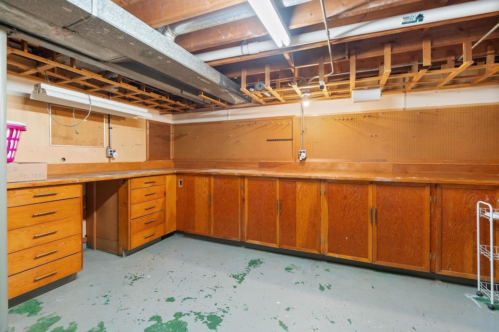818 Leahy Circle - Photo 22