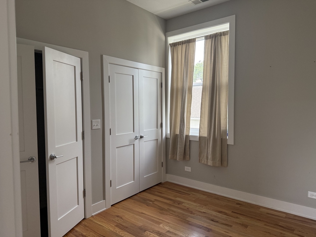 1629 N Spaulding Avenue - Photo 10