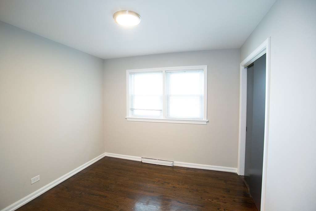 8837 S Talman Avenue - Photo 12