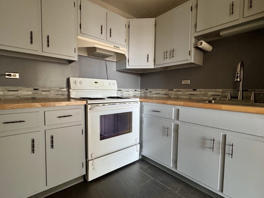 5100 N Marine Drive - Photo 9