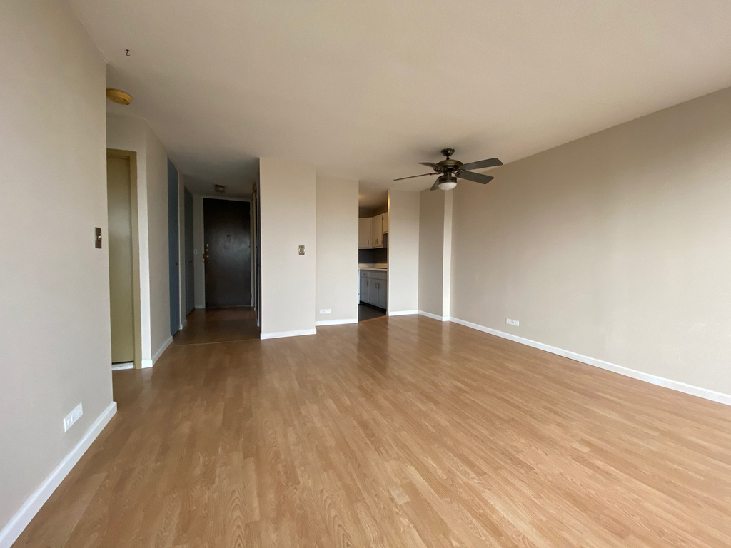 5100 N Marine Drive - Photo 14