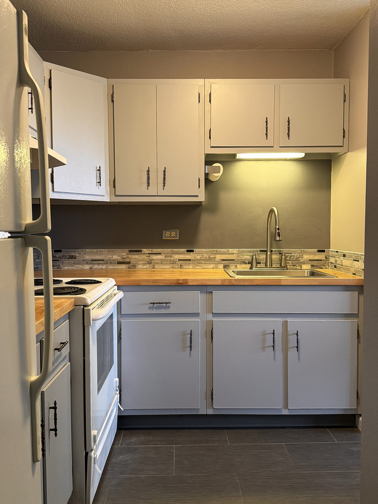 5100 N Marine Drive - Photo 12