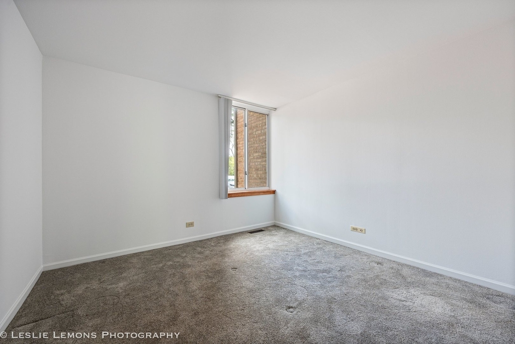 6004 E Lake Drive - Photo 12