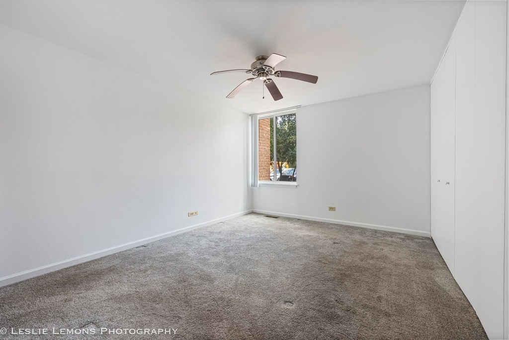 6004 E Lake Drive - Photo 9