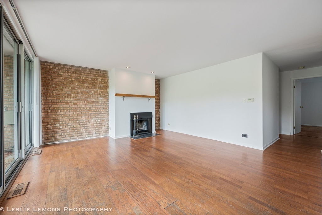 6004 E Lake Drive - Photo 2