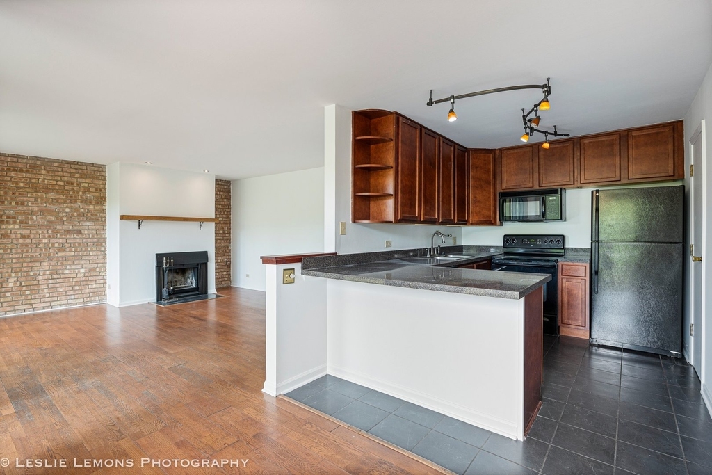6004 E Lake Drive - Photo 6