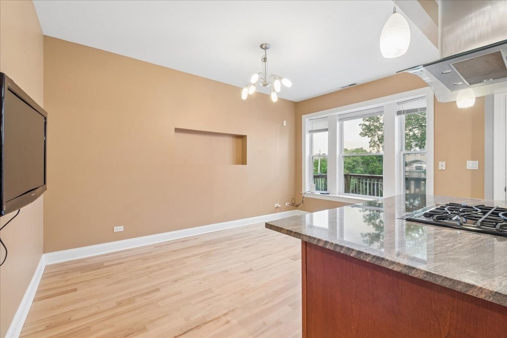 4220 S Champlain Avenue - Photo 7