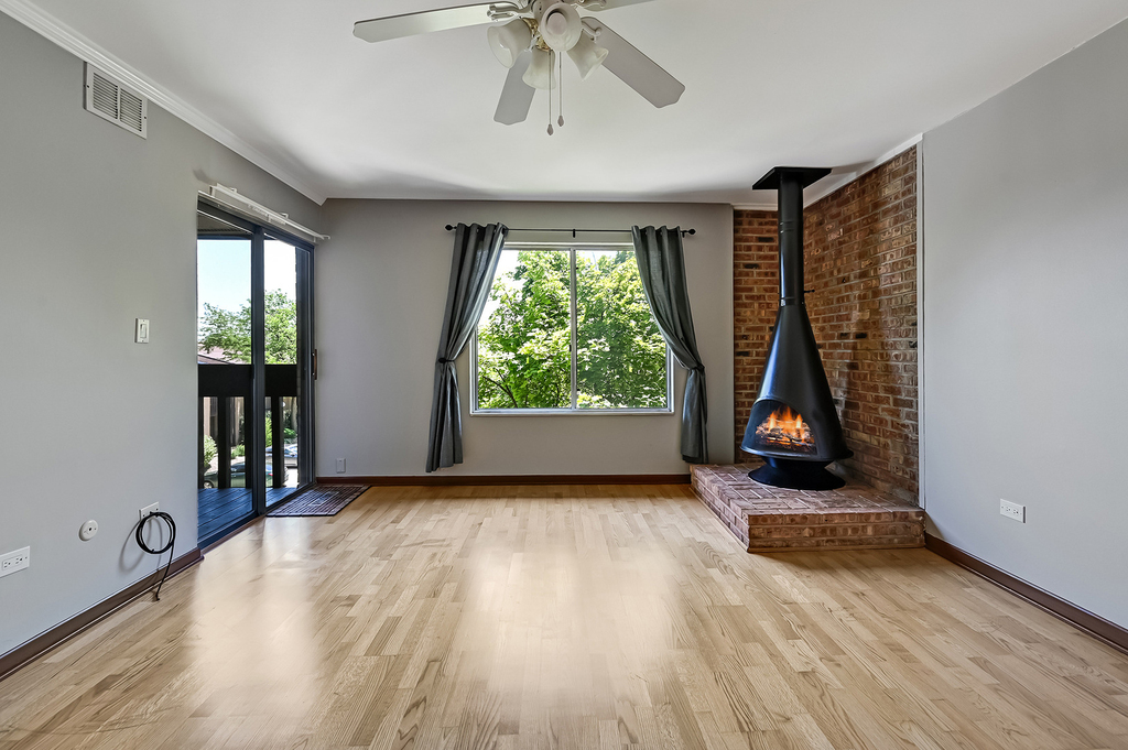 6184 Pinewood Court - Photo 5