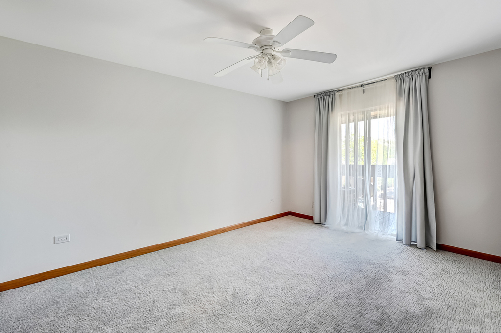 6184 Pinewood Court - Photo 8