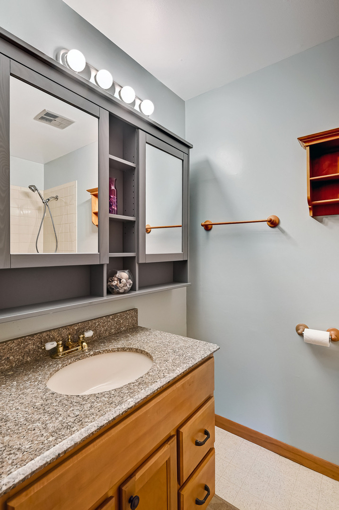 6184 Pinewood Court - Photo 9