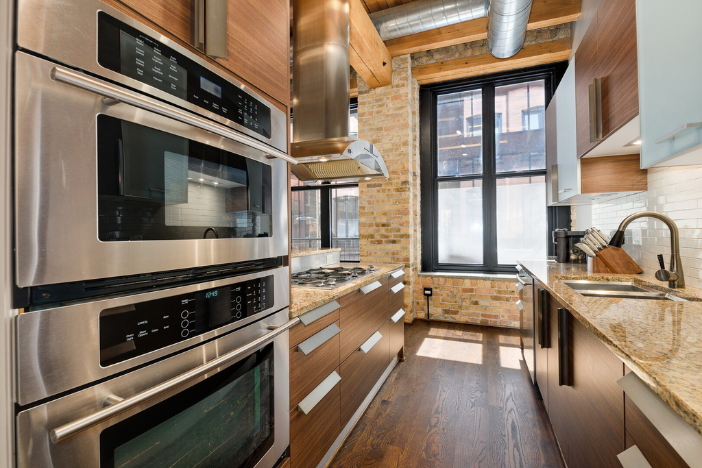 154 W Hubbard Street - Photo 14