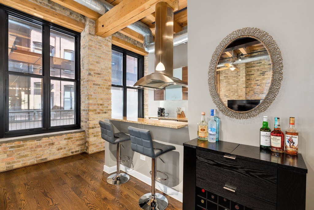 154 W Hubbard Street - Photo 12