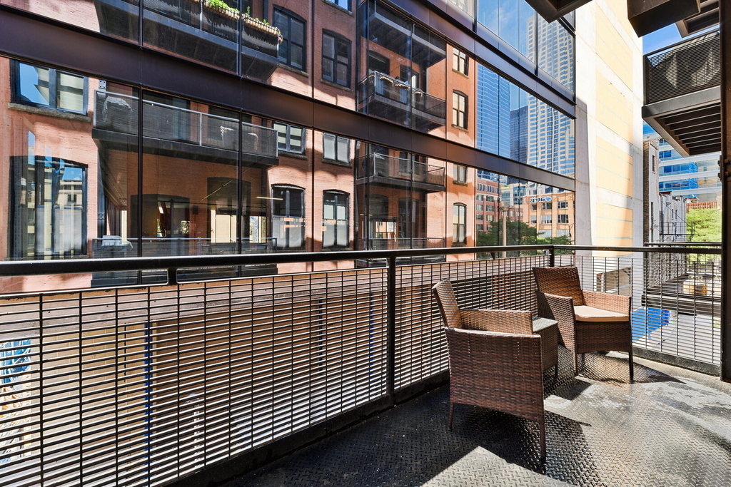 154 W Hubbard Street - Photo 23
