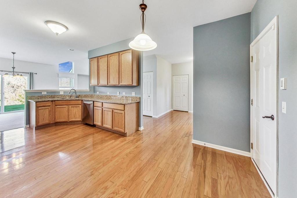 3211 S Ronan Drive - Photo 12