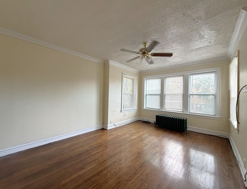 7656 S East End Avenue - Photo 3