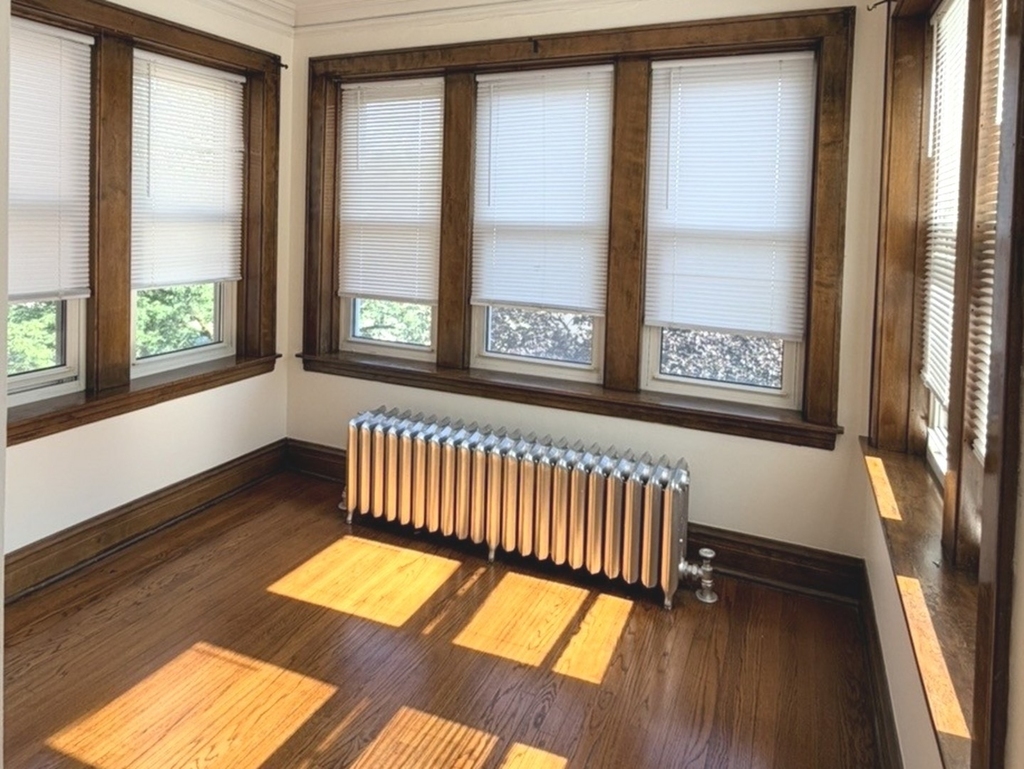 5112 W Sunnyside Avenue - Photo 3