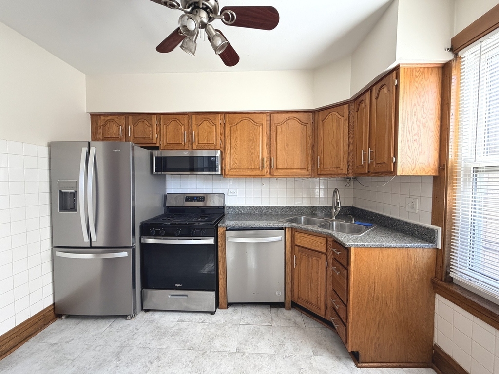 5112 W Sunnyside Avenue - Photo 4