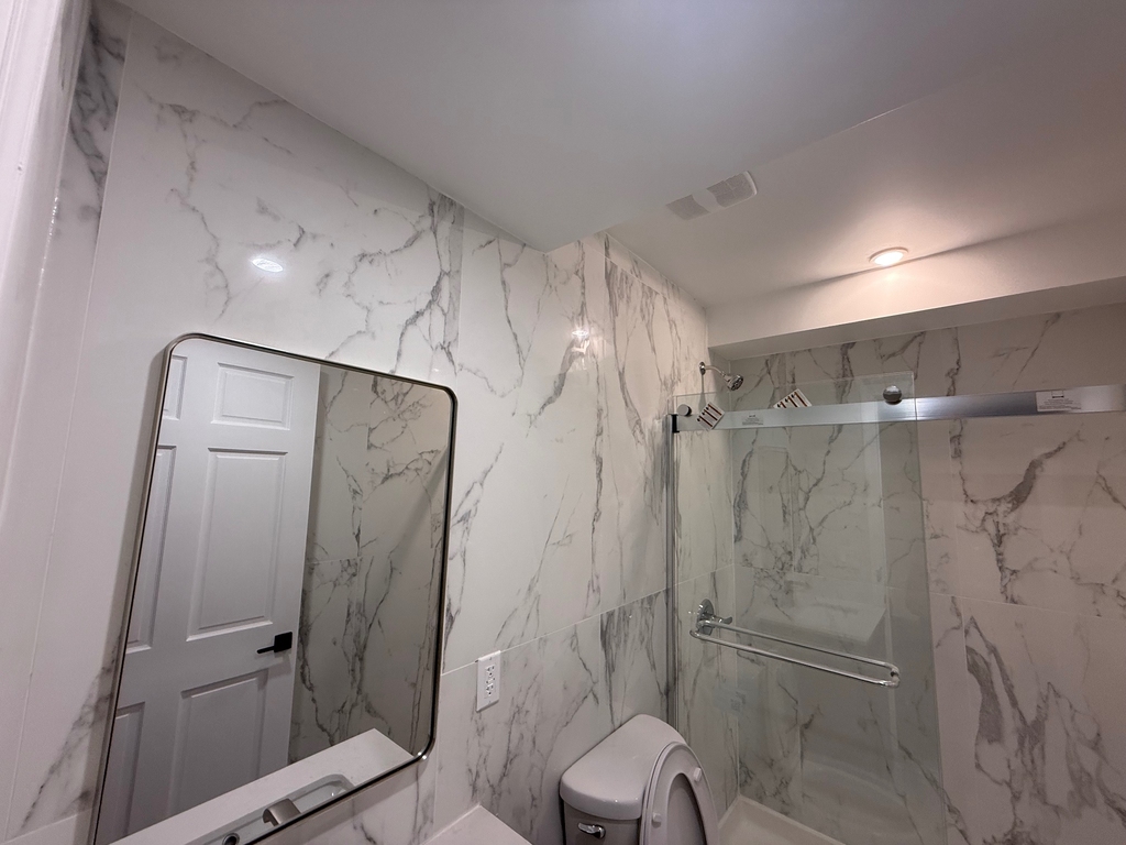255 West 36th Street - Photo 7