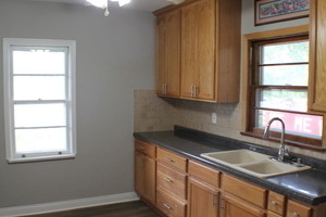 2101 Eshcol Avenue - Photo 2