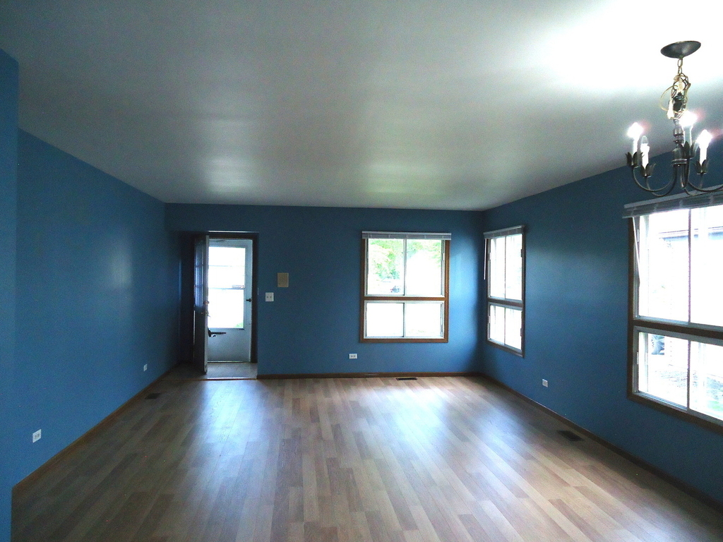 2539 Brunswick Circle - Photo 4