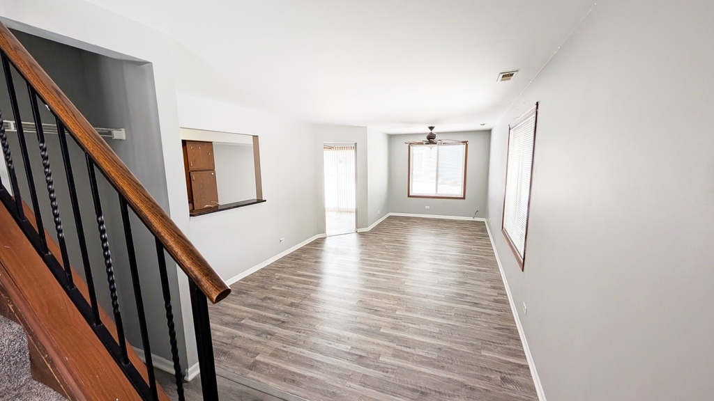 2716 Yorkshire Court - Photo 1