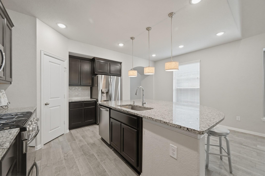 10602 Wagner Street - Photo 10