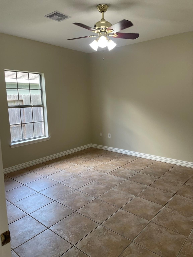 1401 11th Street - Photo 12