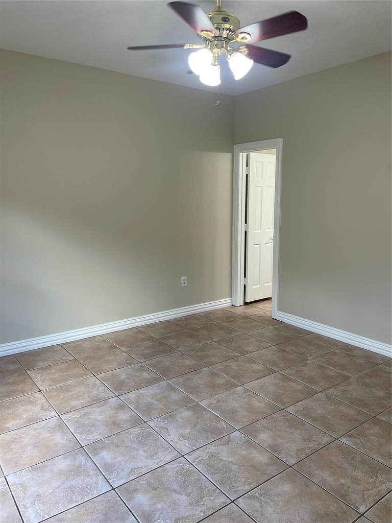 1401 11th Street - Photo 11