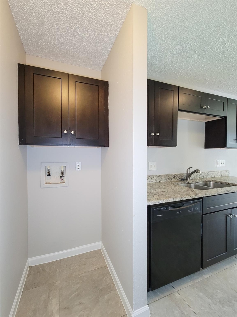 8530 Quail Burg Lane - Photo 16