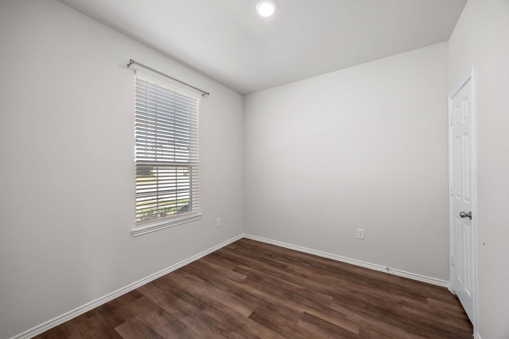 25411 Farmstead Prairie Place - Photo 11