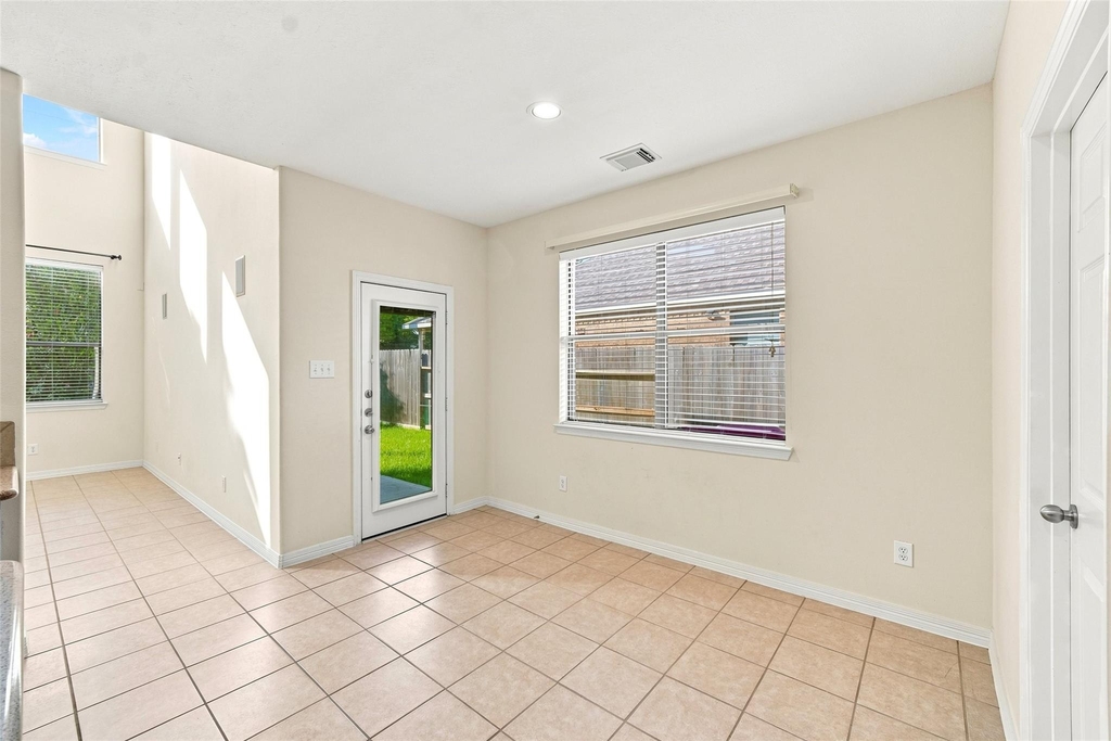5214 Barleycorn Lane - Photo 9