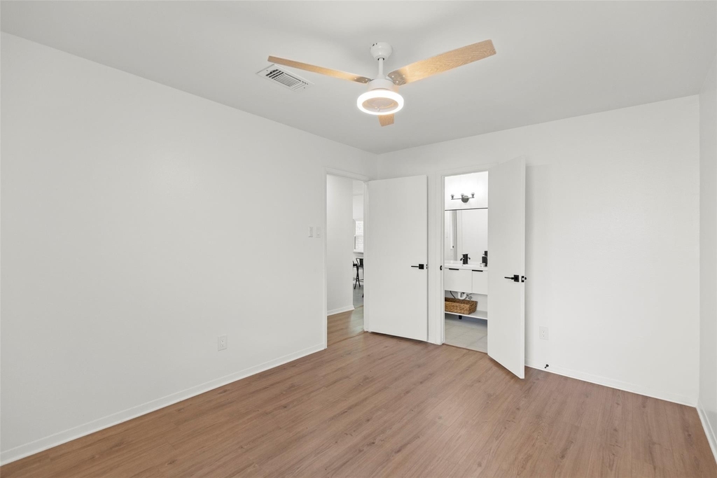 2019 Wilcrest Drive - Photo 17