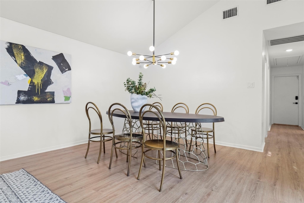 2019 Wilcrest Drive - Photo 3