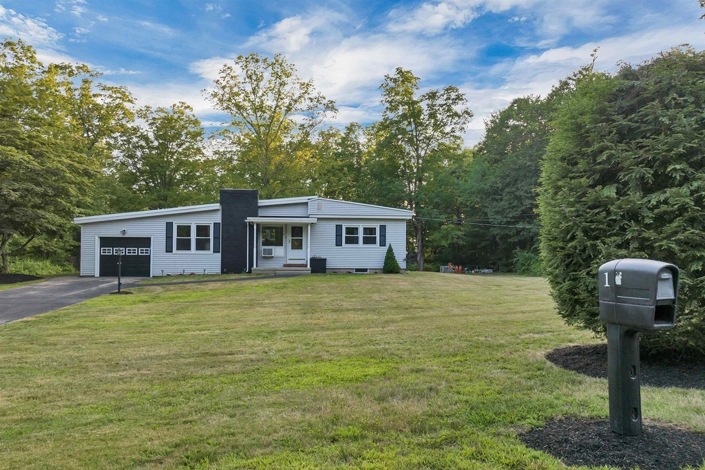 1 Mockingbird Hill - Photo 1