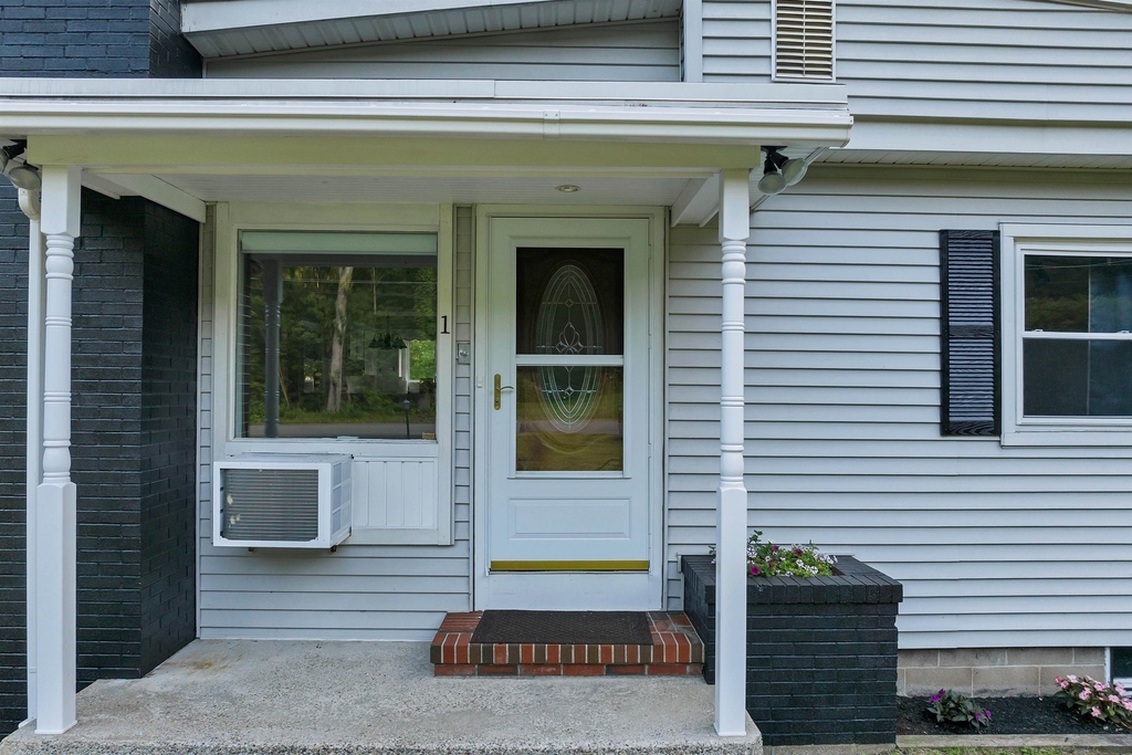 1 Mockingbird Hill - Photo 3