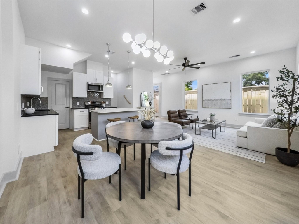 2410 Vaughn Street - Photo 15